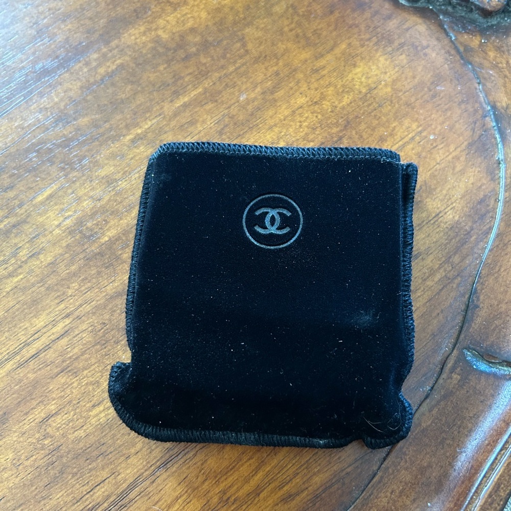 Chanel eyeshadow - Picture 4 of 5